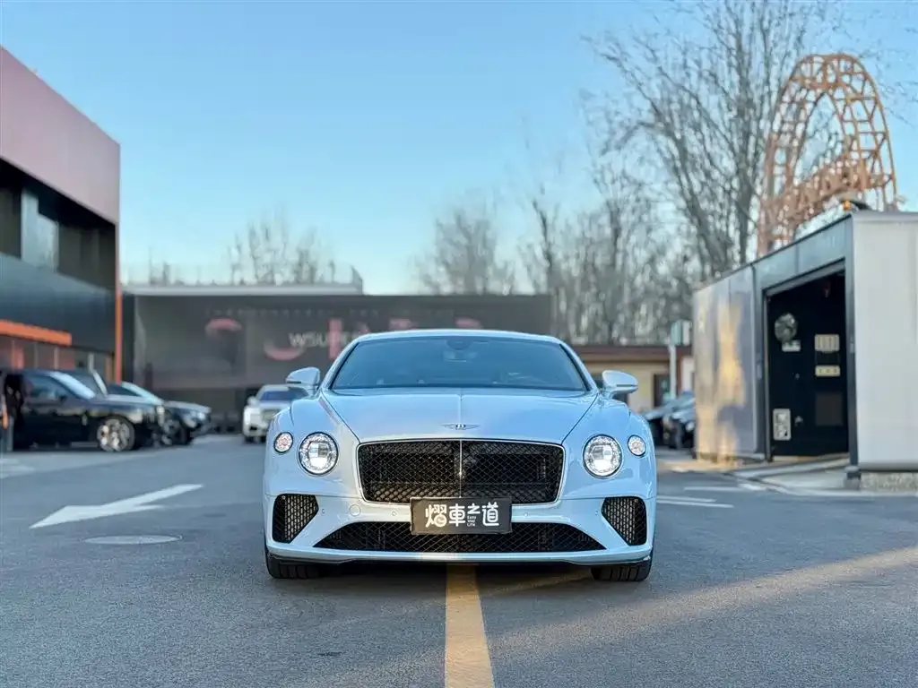 Bentley Continental 2025 из CN, фото 9