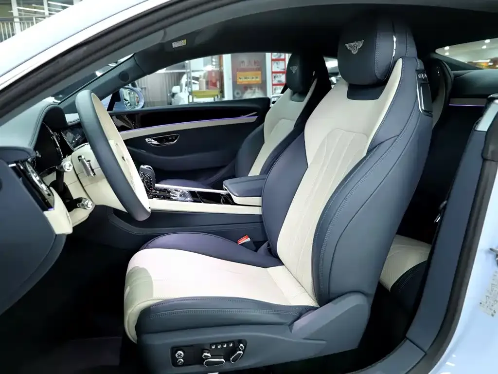 Bentley Continental 2025 из CN, фото 5