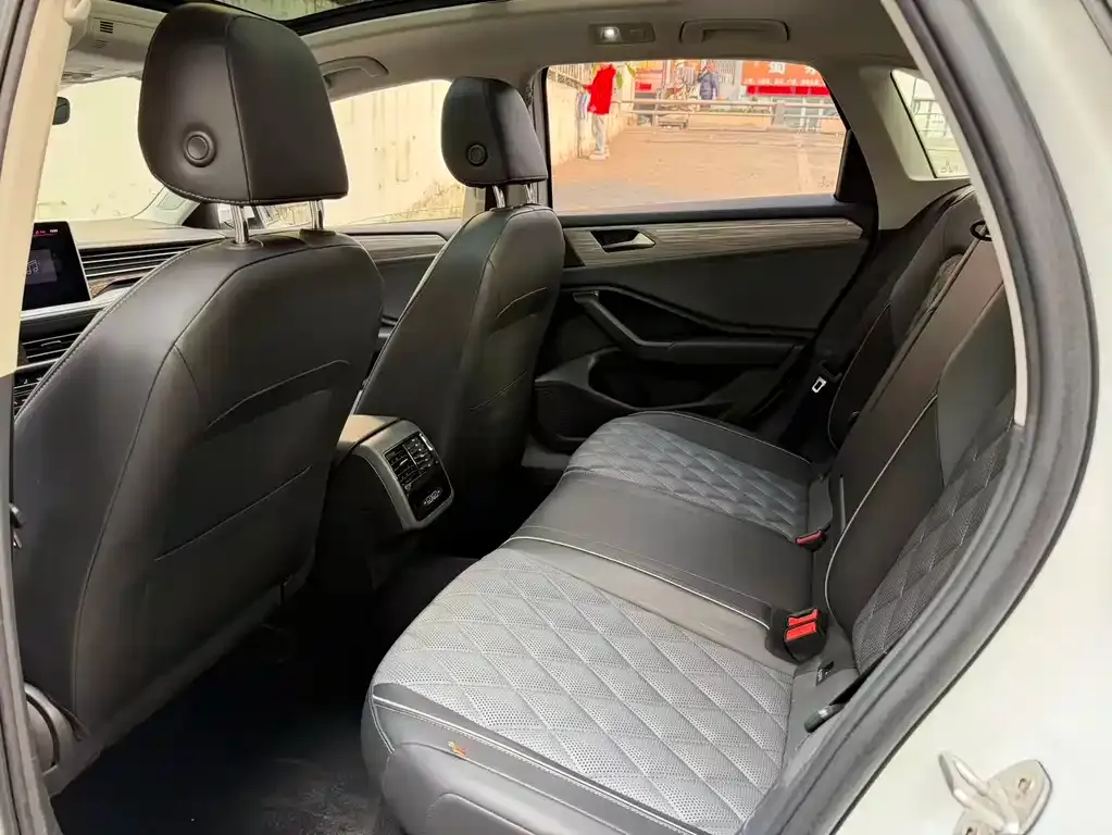 Volkswagen Sagitar 2023 из CN, фото 3