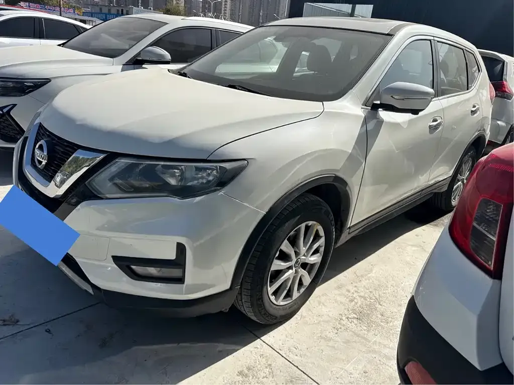Nissan X-Trail 2021 из CN, фото 1