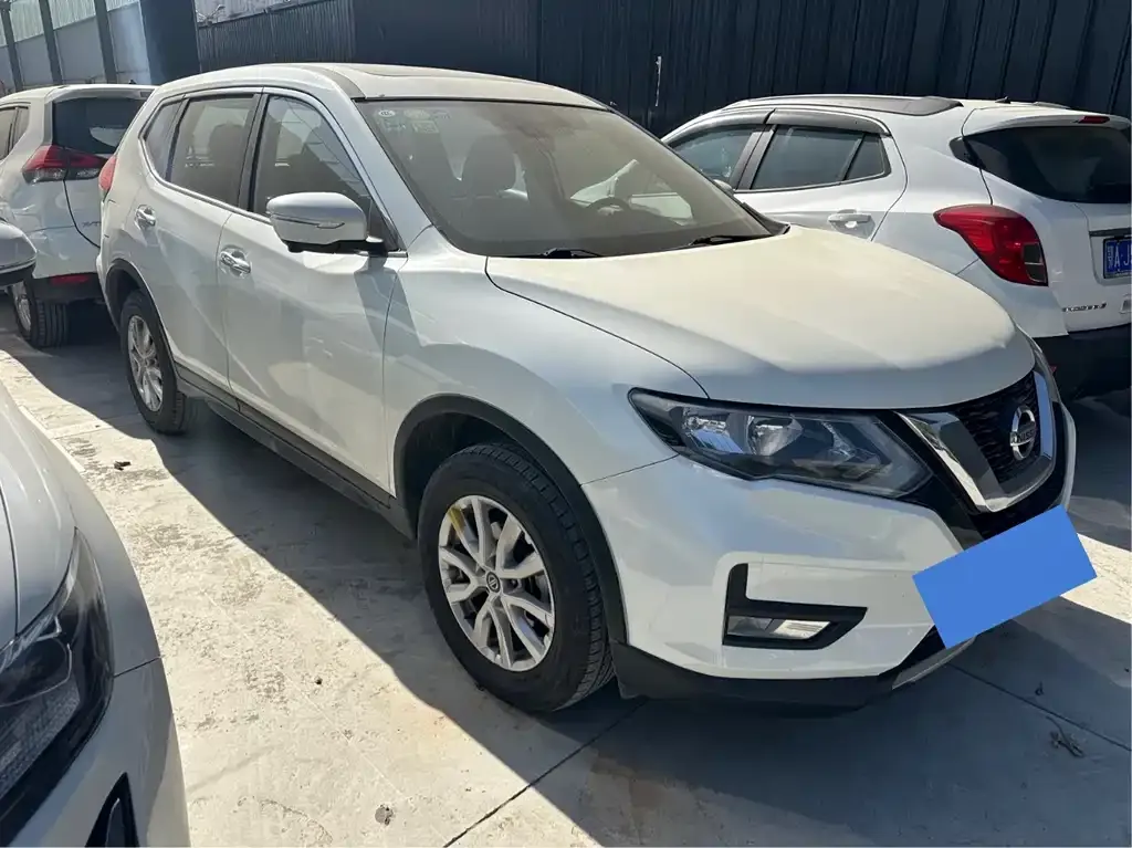 Nissan X-Trail 2021 из CN, фото 2