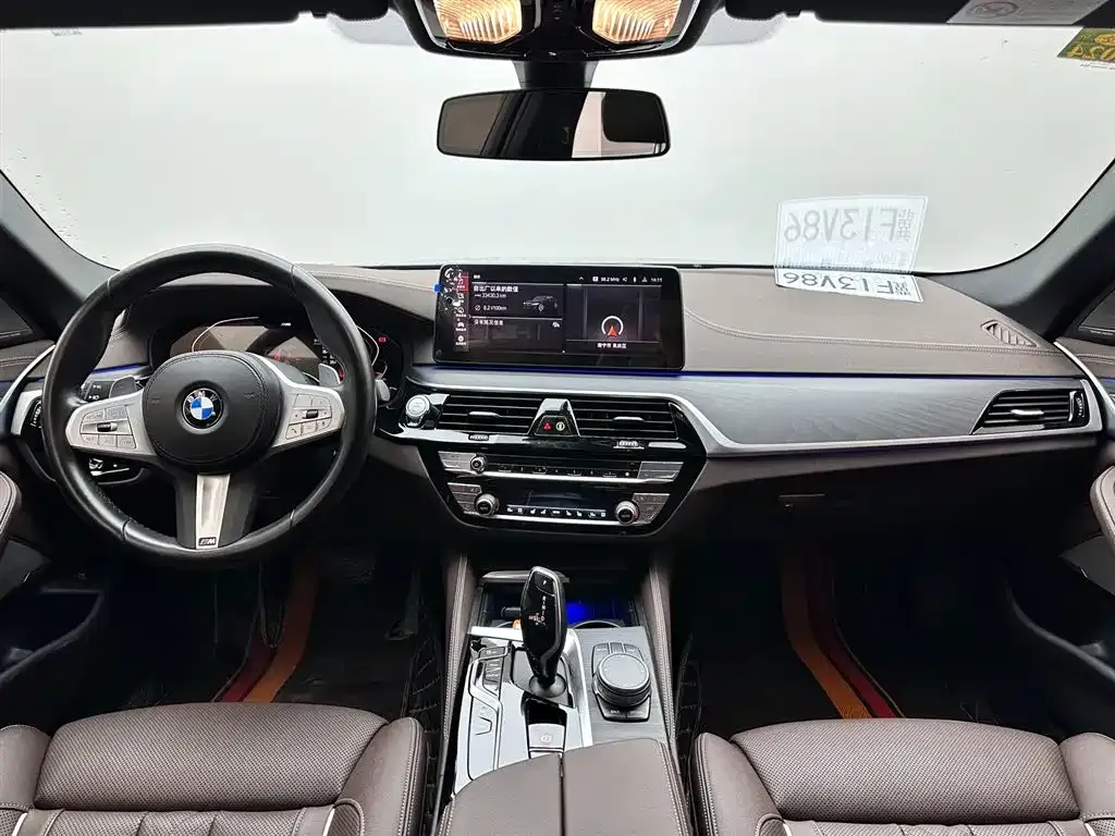 BMW 5 Series 2022 из CN, фото 7