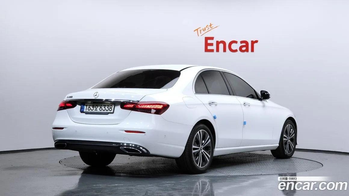 Mercedes-Benz E-Class 2021 из KR, фото 2