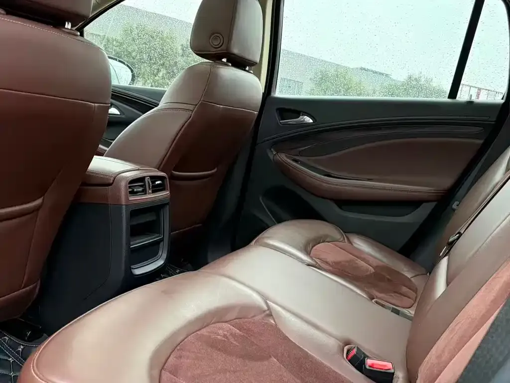 Buick Envision Plus 2021 из CN, фото 2