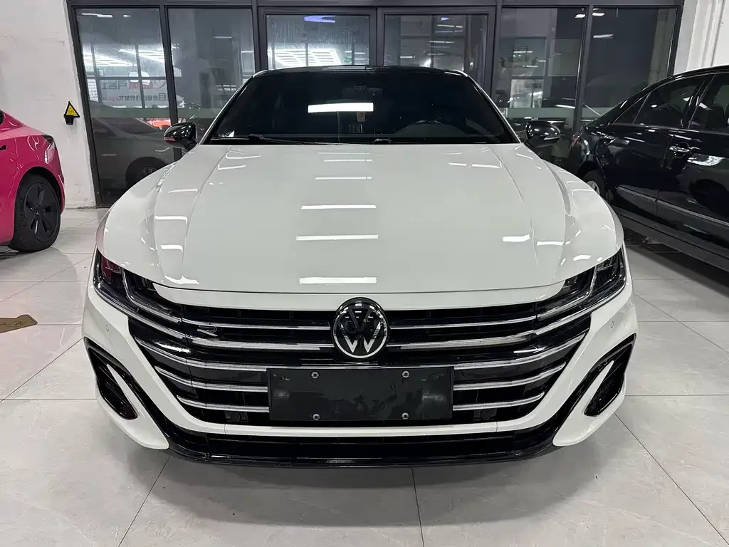 Volkswagen CC 2022 из CN, фото 2