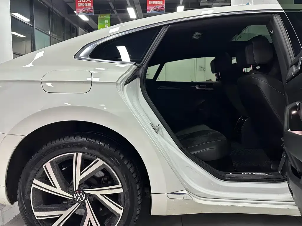 Volkswagen CC 2022 из CN, фото 6