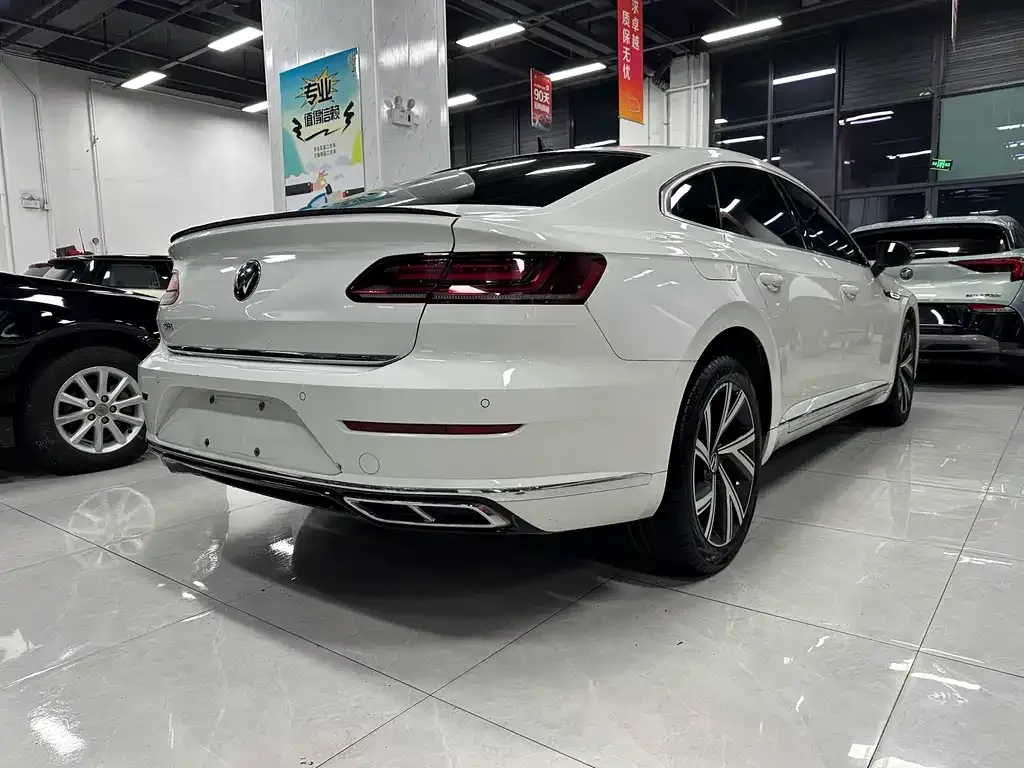 Volkswagen CC 2022 из CN, фото 7