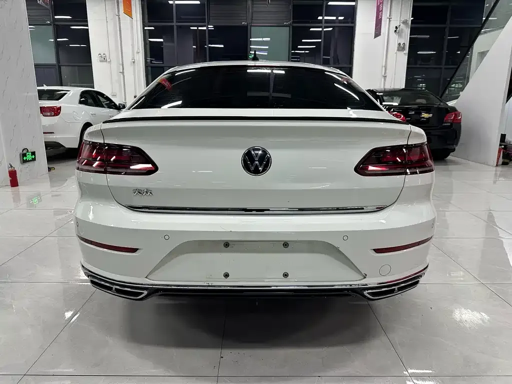 Volkswagen CC 2022 из CN, фото 8