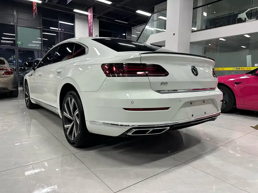 Volkswagen CC 2022 из CN, фото 9
