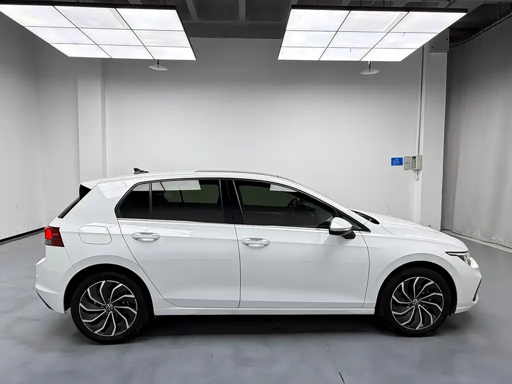 Volkswagen Golf 2021 из CN, фото 7