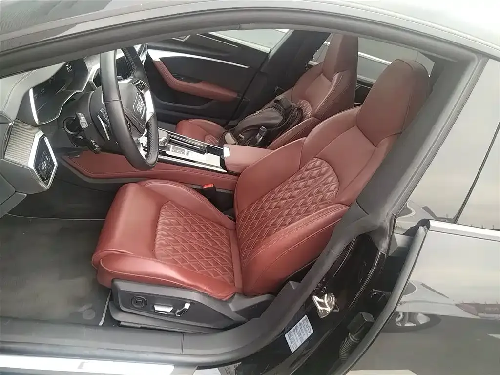 Audi A7L 2024 из CN, фото 8