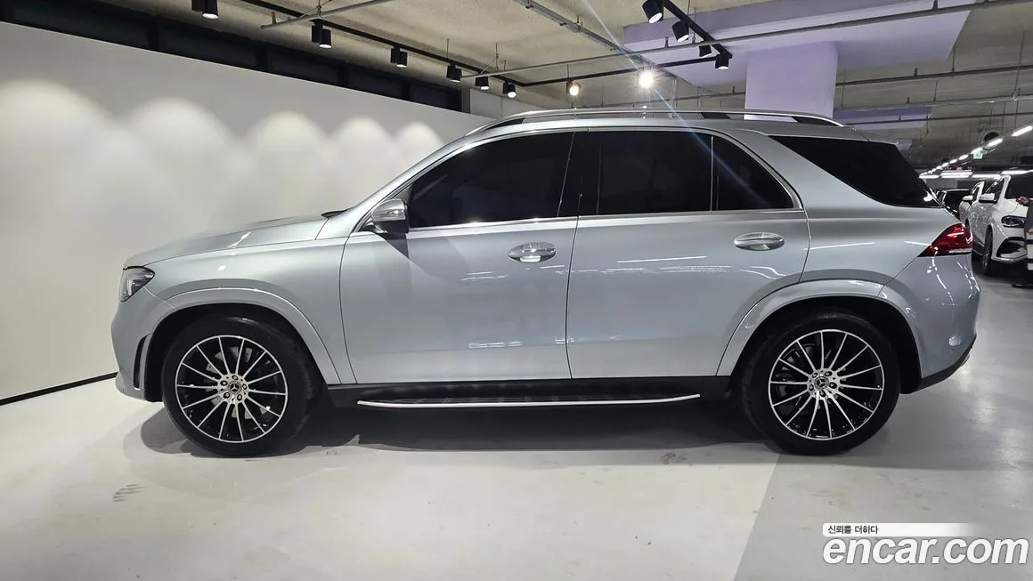 Mercedes-Benz GLE-Class — фото 10