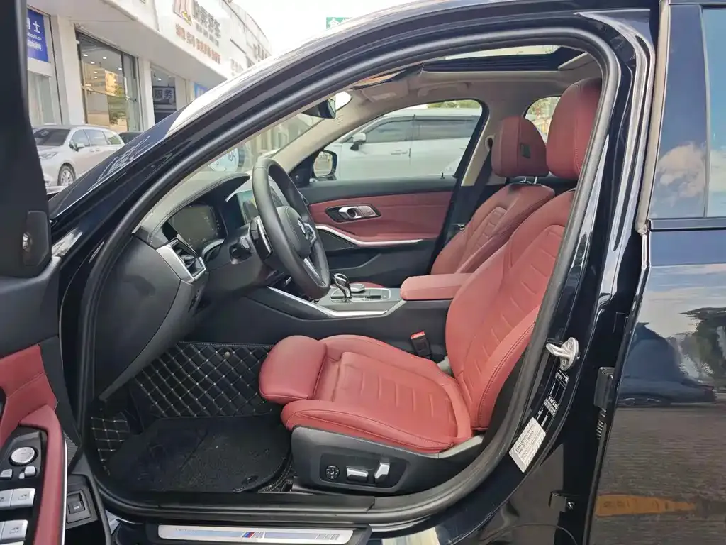 BMW 3 Series 2021 из CN, фото 6