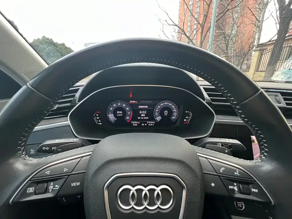 Audi Q3 — фото 5