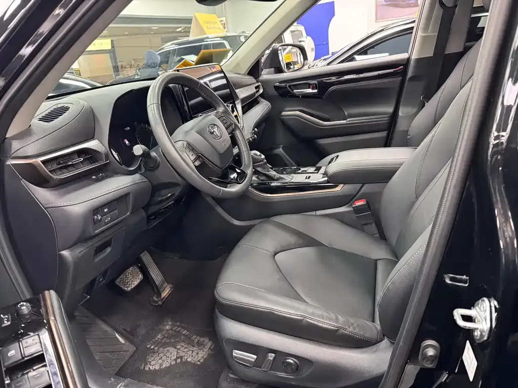 Toyota Highlander 2024 из CN, фото 9