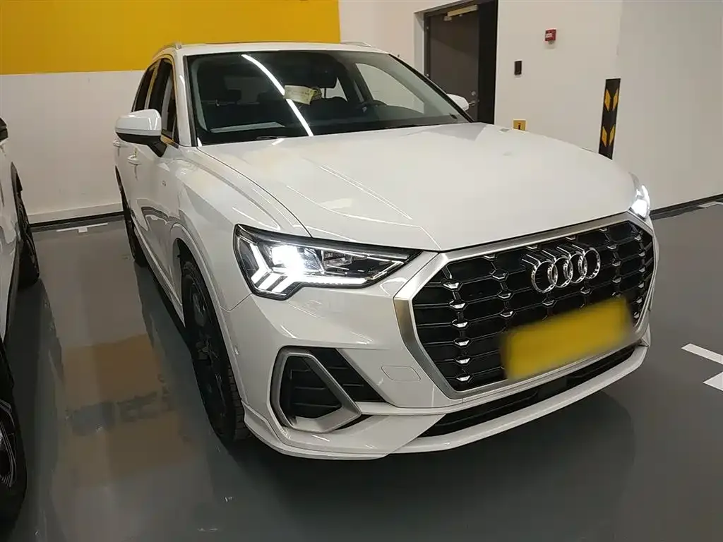 Audi Q3 2022 из CN, фото 2