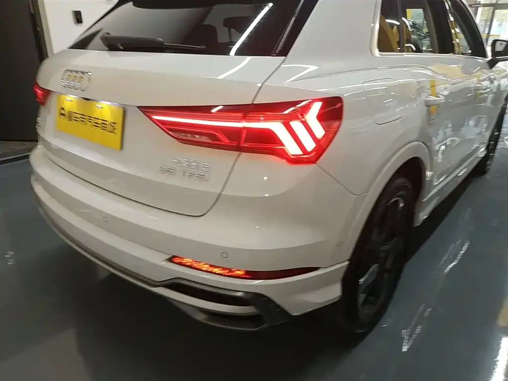 Audi Q3 2022 из CN, фото 3