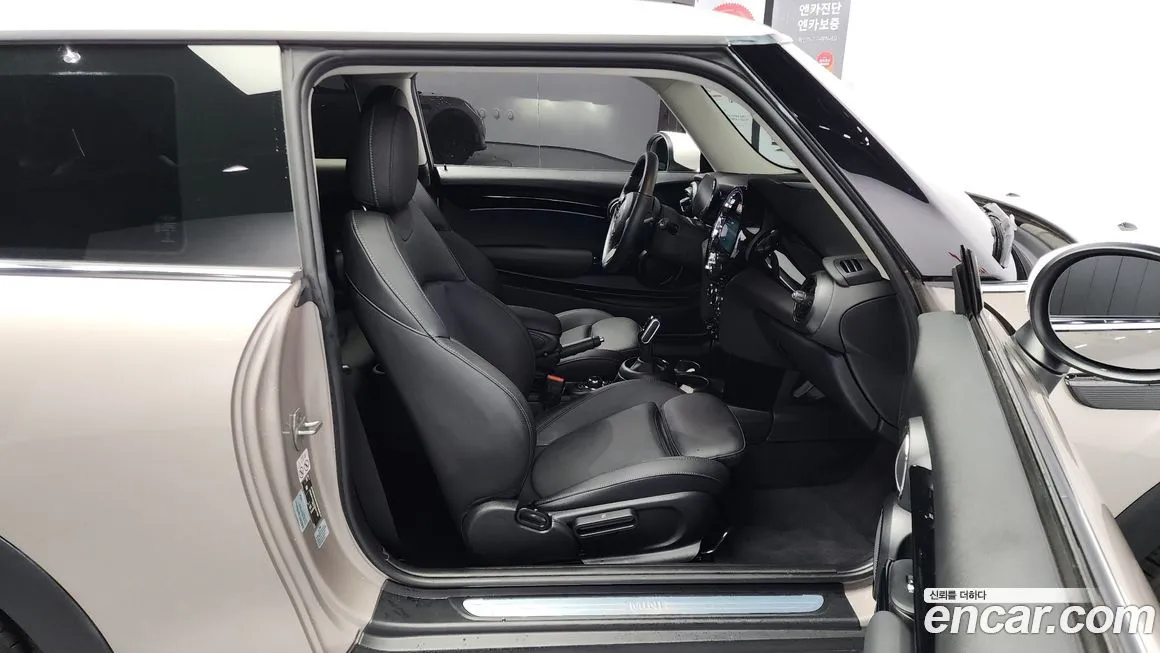 Mini Cooper 2024 из KR, фото 2