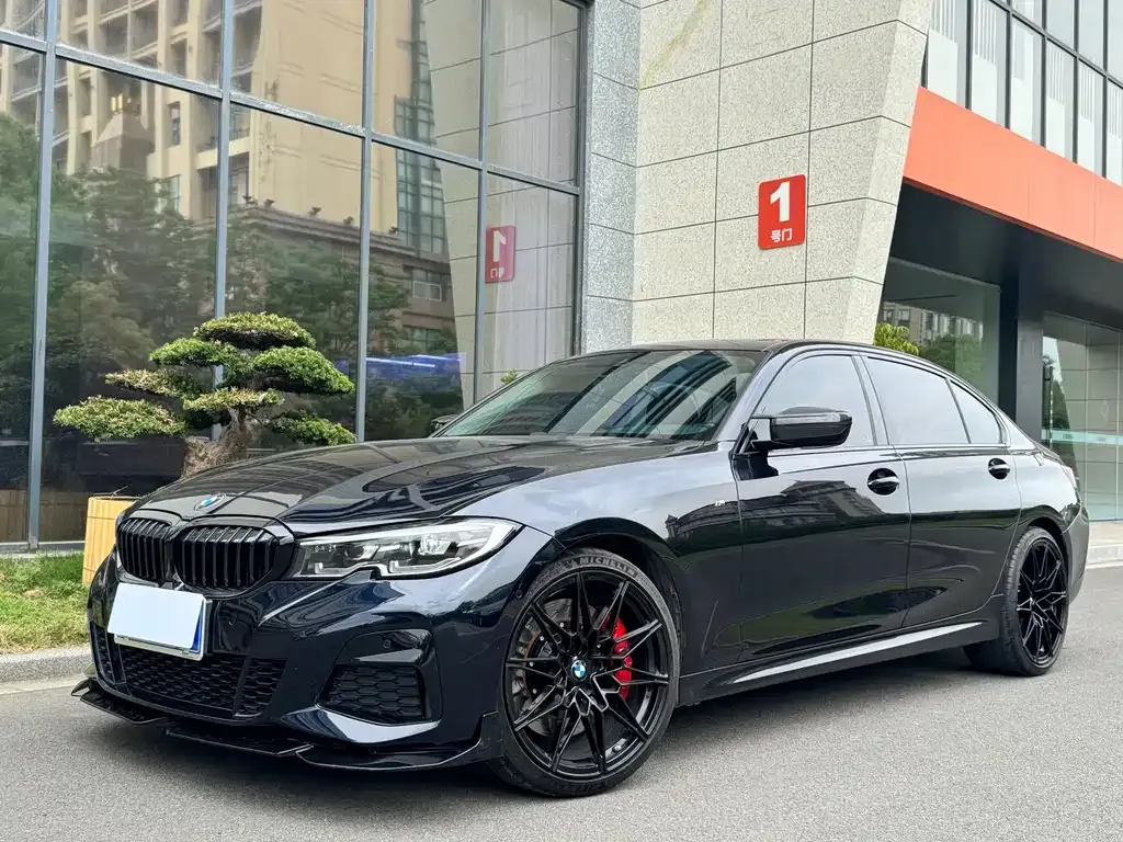 BMW 3 Series — фото 1