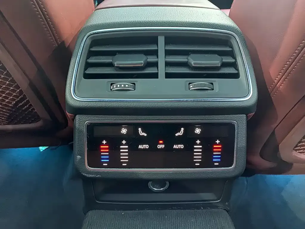 Audi S7 2021 из CN, фото 7