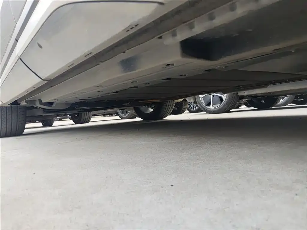 BYD L DM-i 2025 из CN, фото 3
