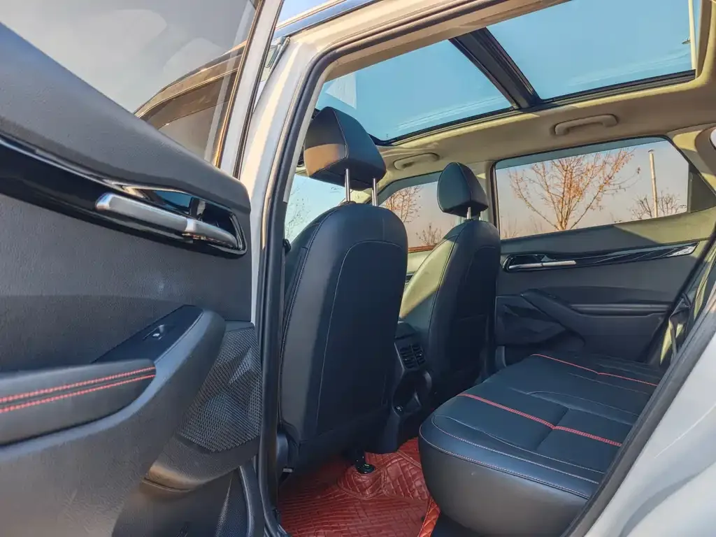 Kia KX3 2022 из CN, фото 8