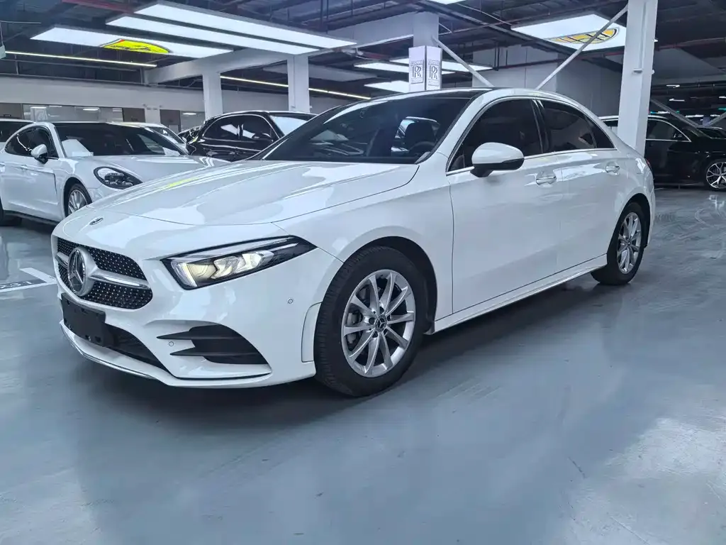Mercedes-Benz A-Class — фото 1