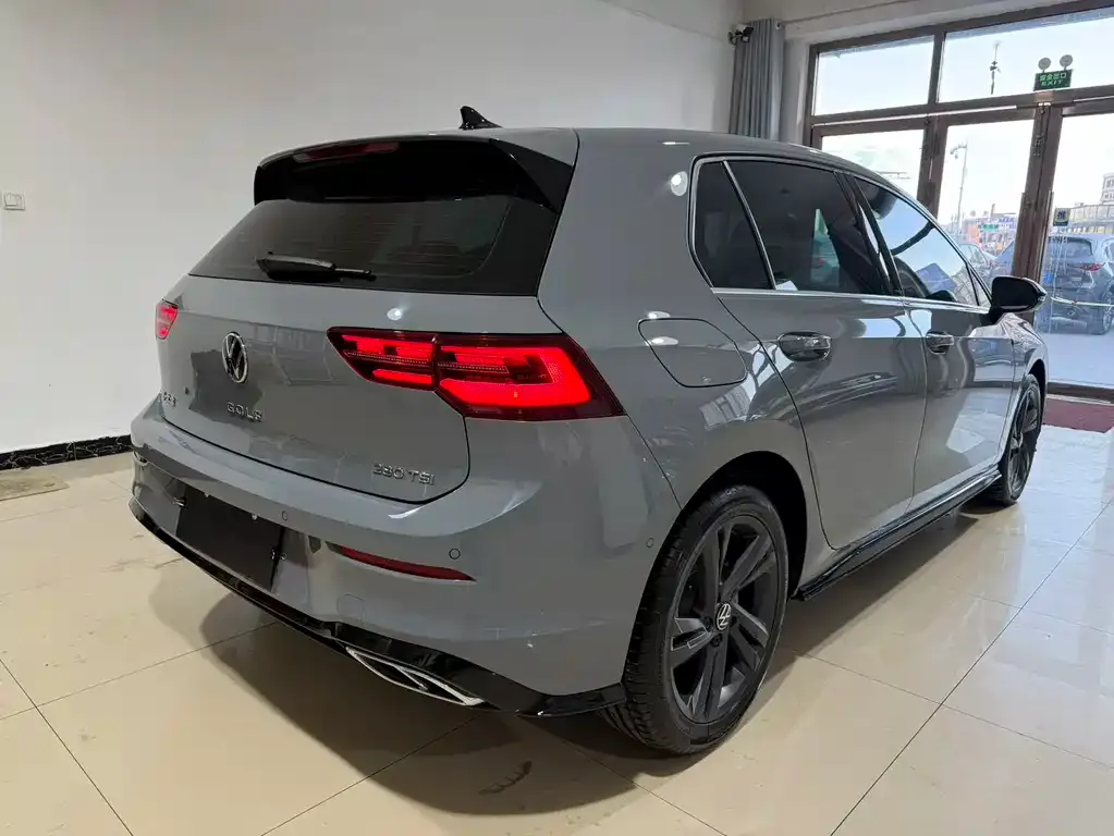 Volkswagen Golf 2022 из CN, фото 5