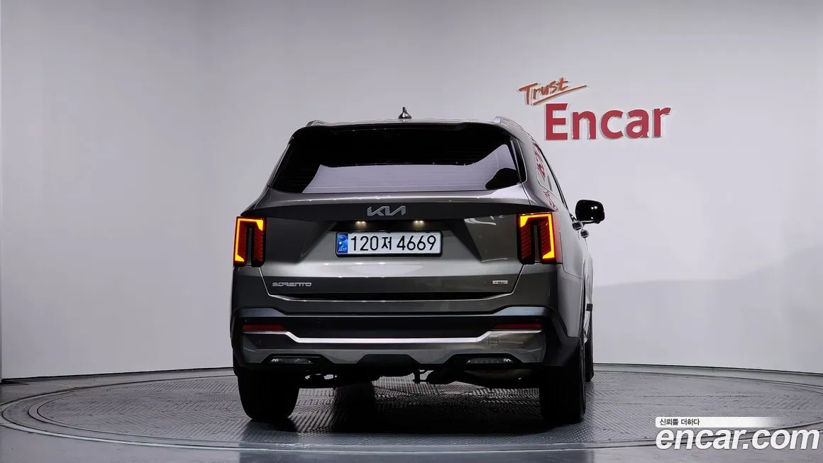 Kia Sorento — фото 4