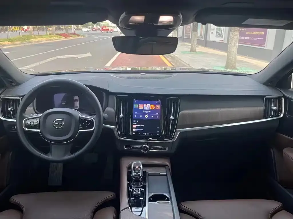 Volvo S90 — фото 2