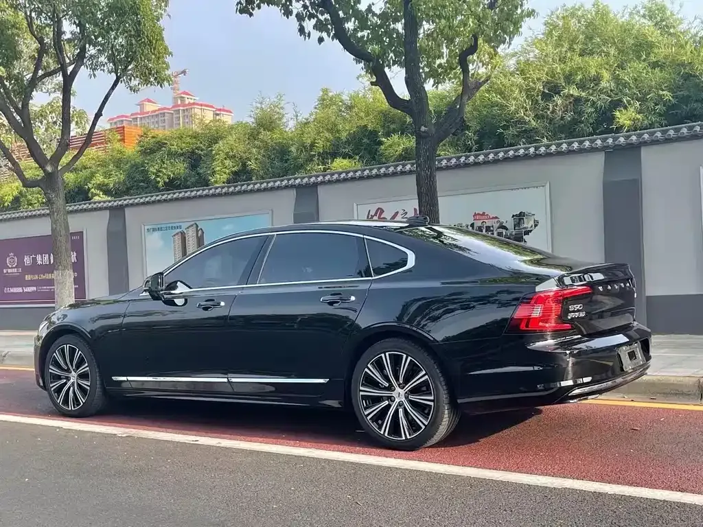 Volvo S90 — фото 9