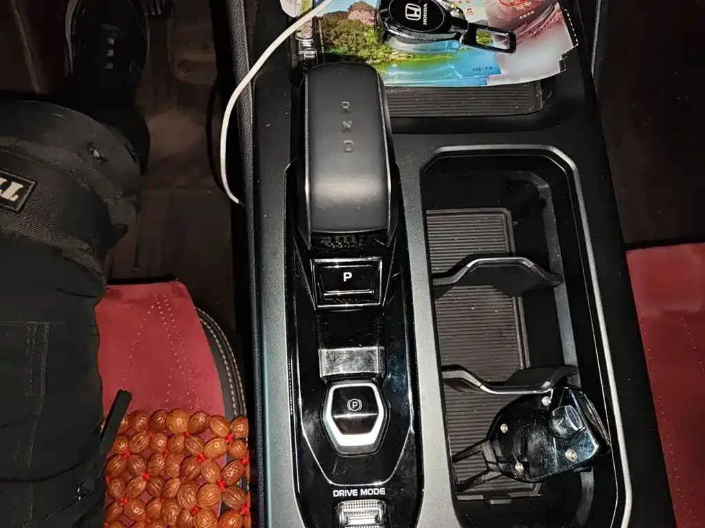 Geely Haoyue L 2024 из CN, фото 9