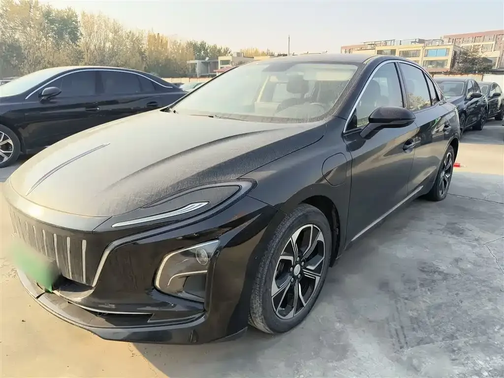 Hongqi E-QM5 2023 из CN, фото 2