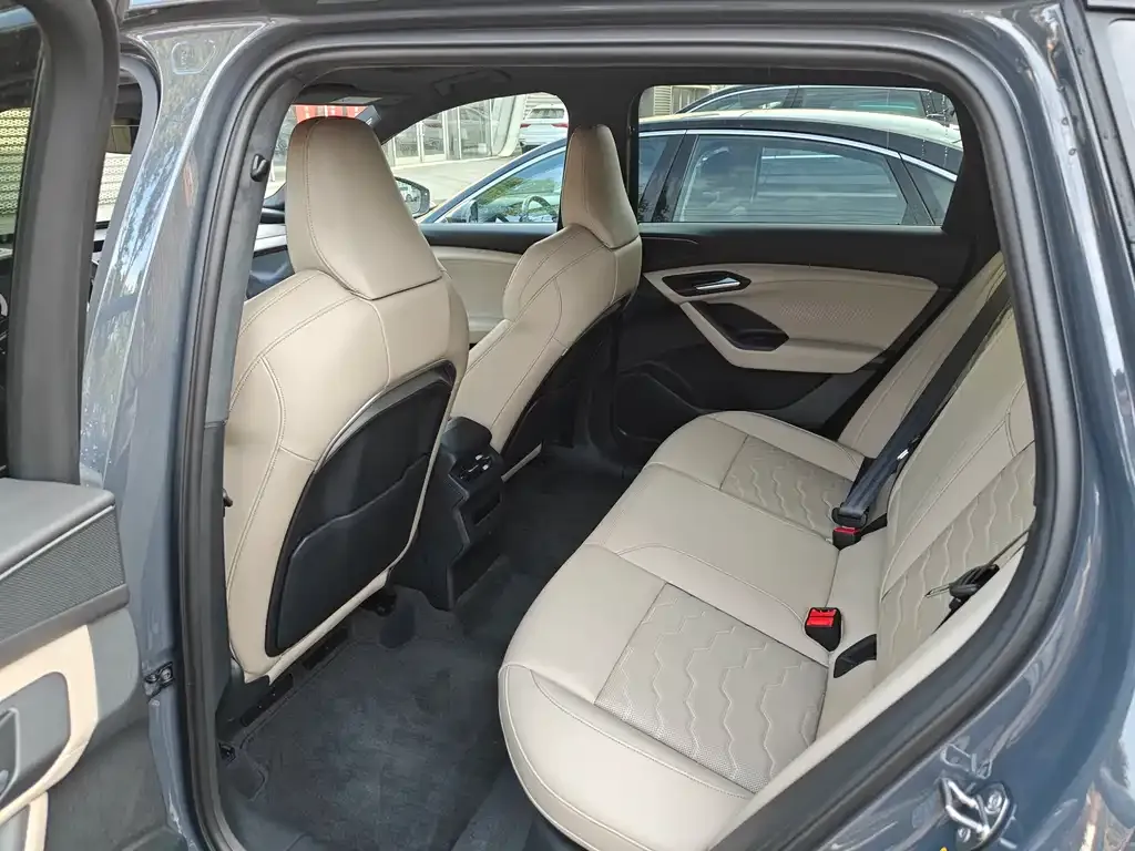 Audi Q6L e-tron 2025 из CN, фото 3