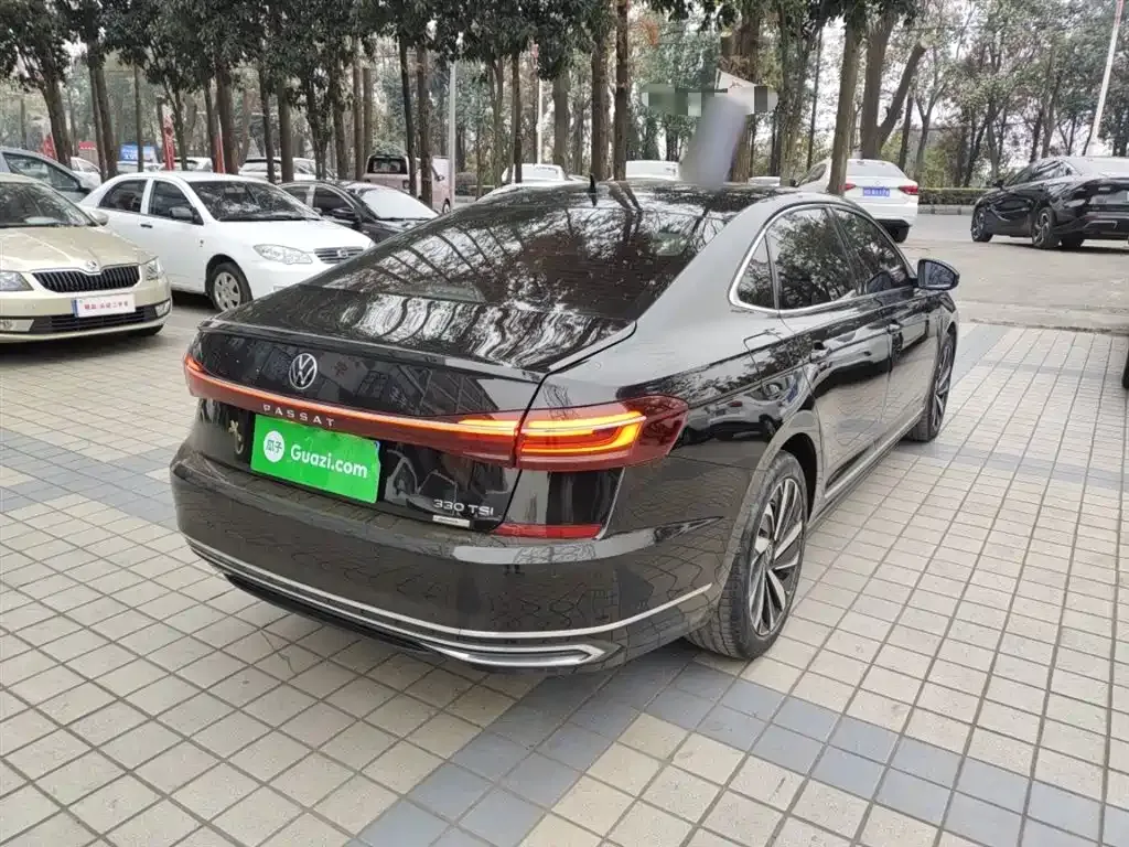 Volkswagen Passat 2023 из CN, фото 7