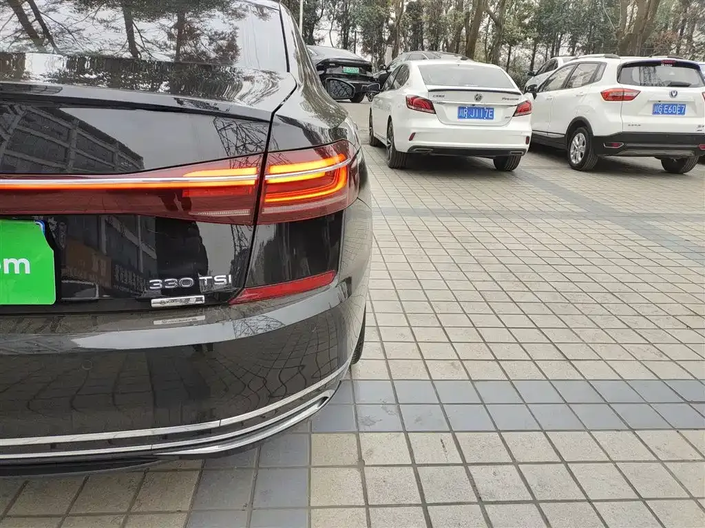 Volkswagen Passat 2023 из CN, фото 8