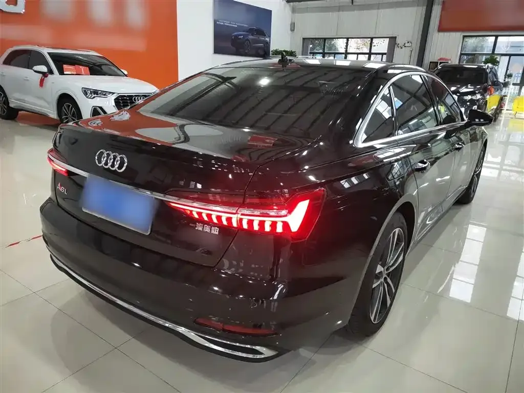 Audi A6L 2023 из CN, фото 6