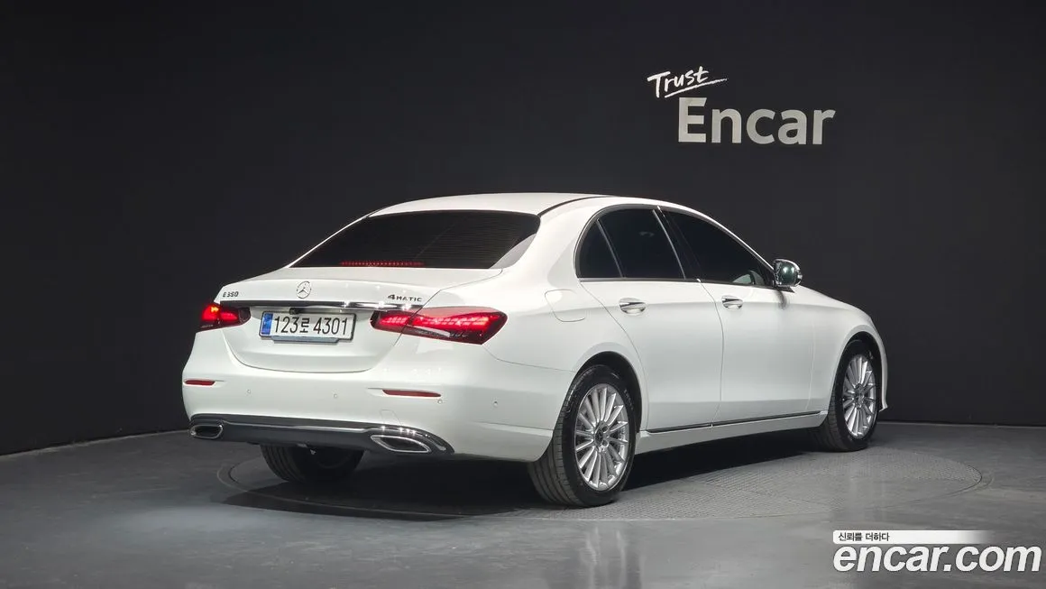 Mercedes-Benz E-Class 2023 из KR, фото 3