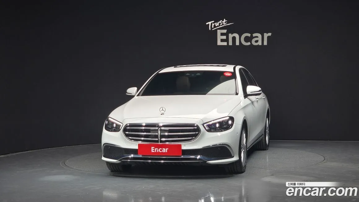 Mercedes-Benz E-Class 2023 из KR, фото 2