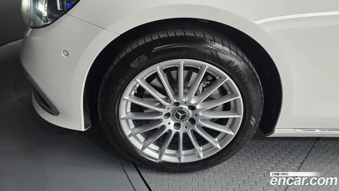 Mercedes-Benz E-Class 2023 из KR, фото 5
