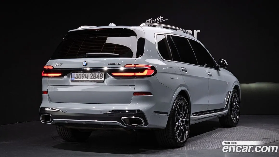 BMW X7 — фото 2