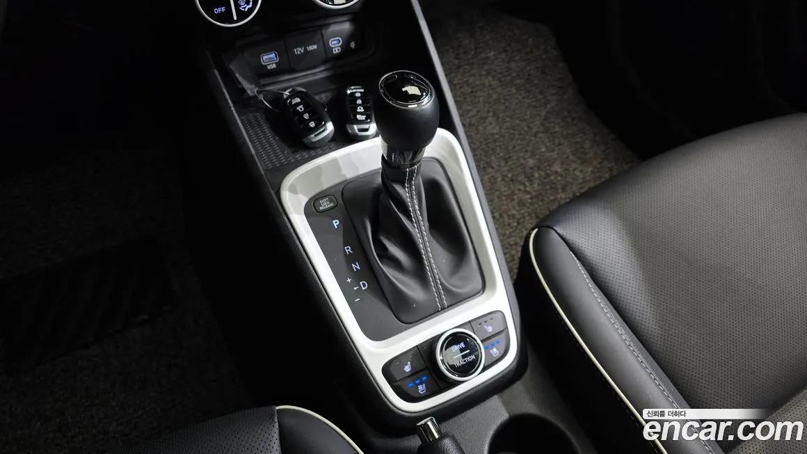 Hyundai Venue 2023 из KR, фото 2