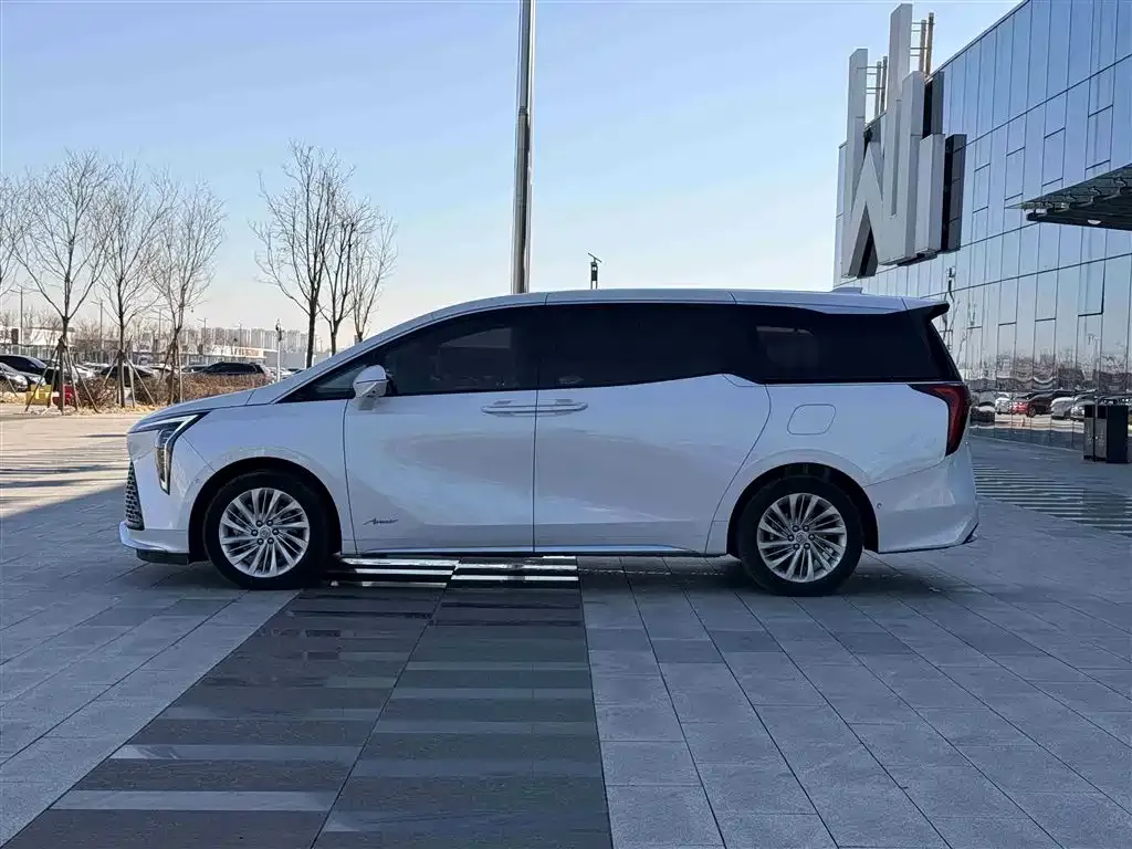 Buick Century 2024 из CN, фото 3