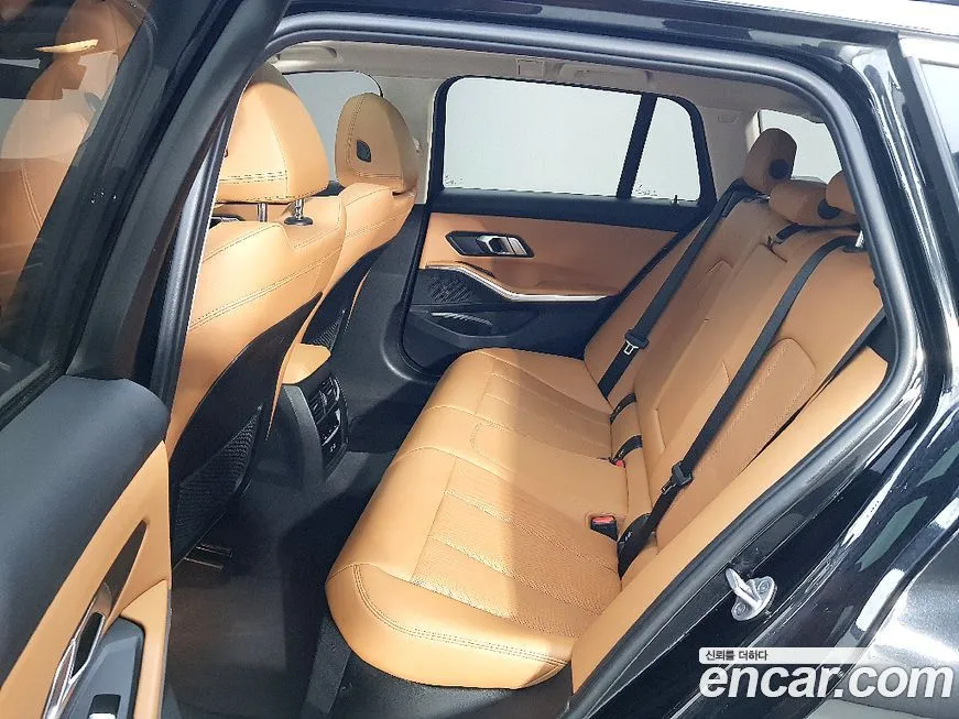 BMW 3-Series 2023 из KR, фото 9