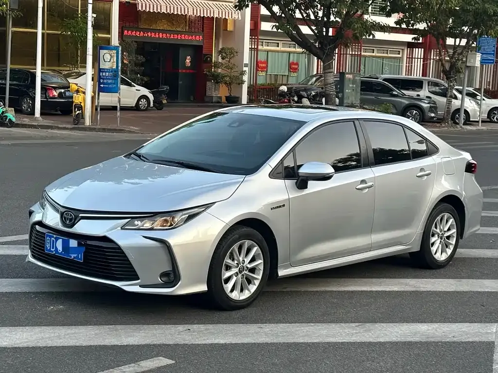 Toyota Corolla 2022 из CN, фото 1