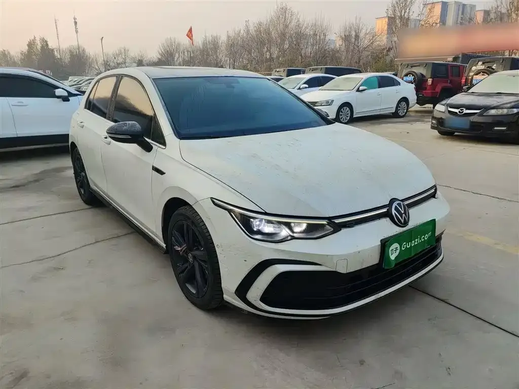 Volkswagen Golf 2023 из CN, фото 4