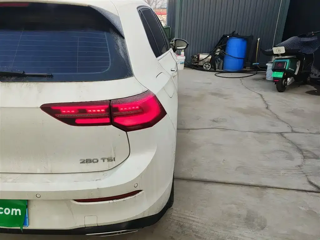 Volkswagen Golf 2023 из CN, фото 8