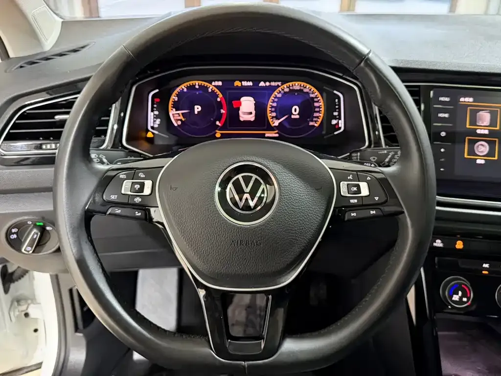 Volkswagen T-Roc 2022 из CN, фото 8