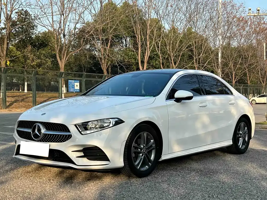 Mercedes-Benz A-Class 2023 из CN, фото 1