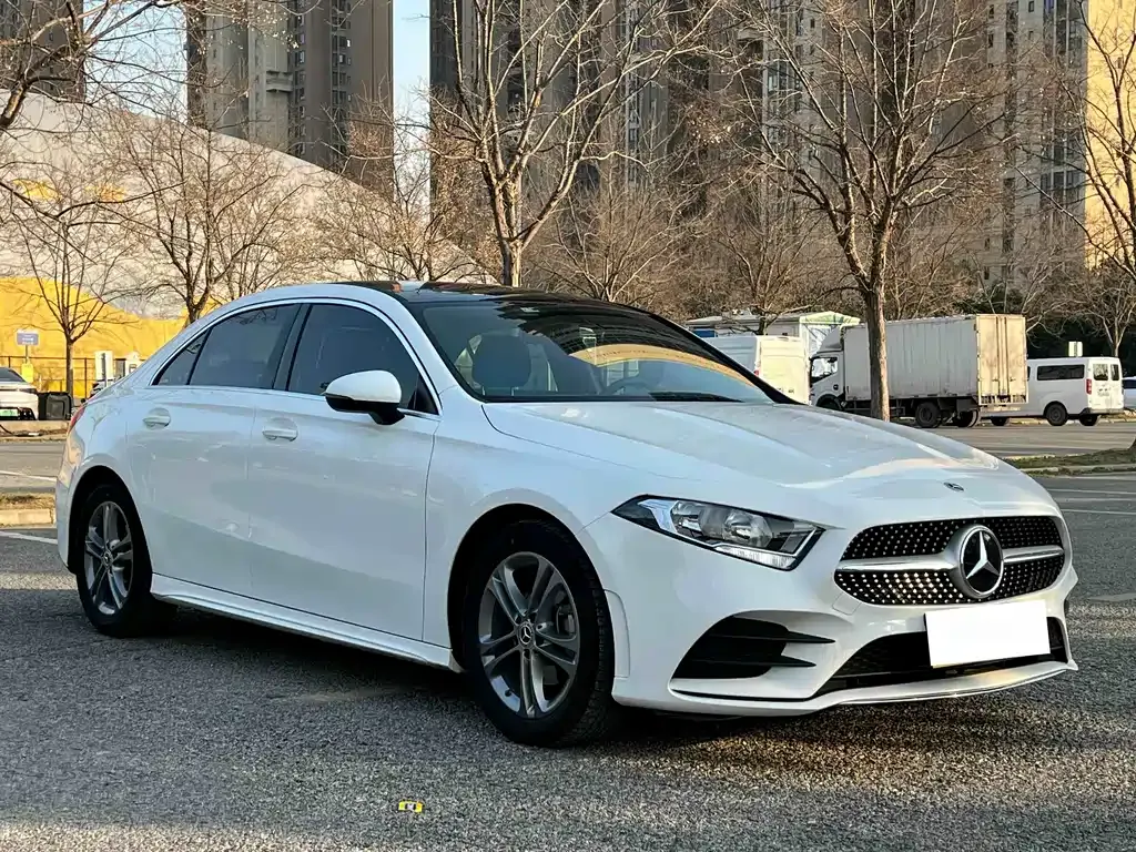 Mercedes-Benz A-Class 2023 из CN, фото 9